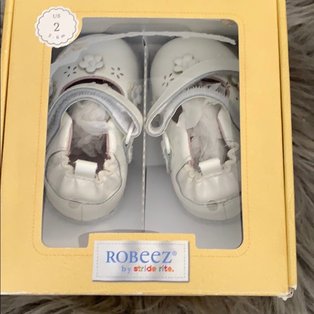 Robeez Mary Jane white
